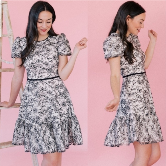 Gal Meets Glam Viola Raffia Floral Dress - Picture 1 of 7